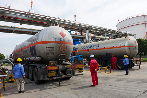 2023年5月運銷市場部對對外來車輛外觀規范裝車進行檢查檢查   600.jpg