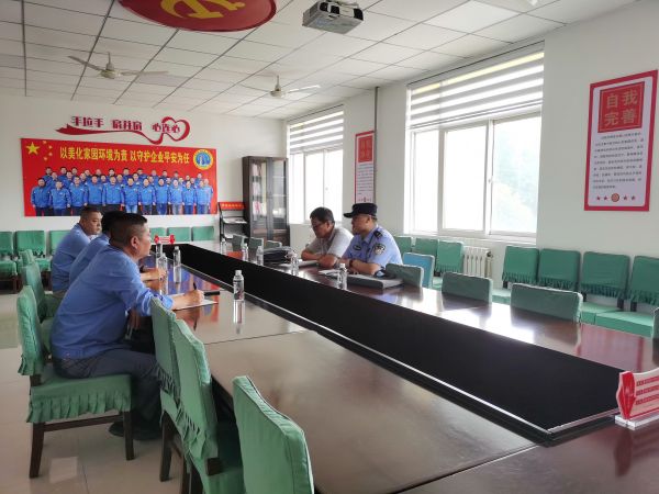 1688716836463586.jpeg 7.6日渭南市公安局與相關(guān)人員進(jìn)行安保工作交流.jpg