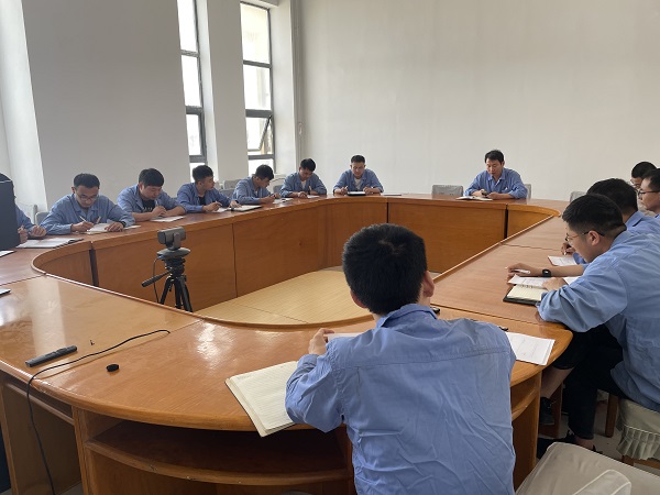 7月20日，培訓課程中，參訓人員在認真聽老師授課。.jpg