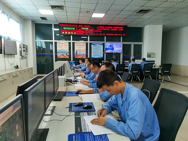 9月17日中秋節當天的鍋爐控制室   600.jpg