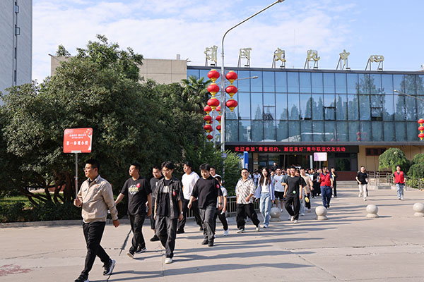 ccf7f2c7e85a76a48cf4ac4b98dc451  600.jpg